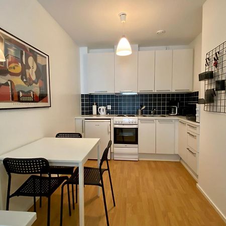 Tranquil Studio Near Nature, Free Parking& Wifi เฮลซิงกิ ภายนอก รูปภาพ